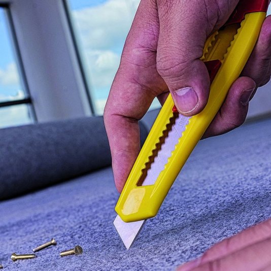 Estilete Simples 18mm Lamina Larga Kus045s Starrett